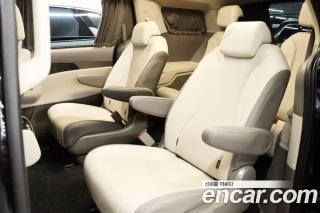 Kia Carnival 2024 — Фото 11/20