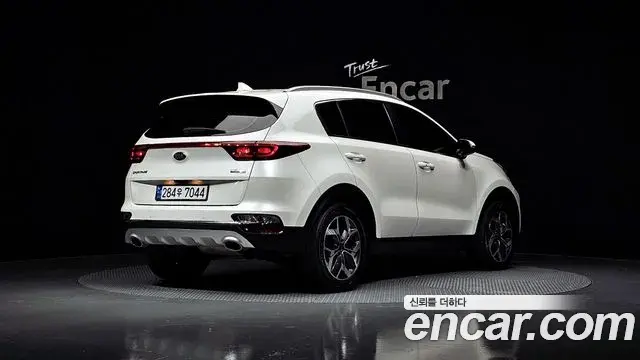 Kia Sportage The Bold 2020 — Фото 2/20