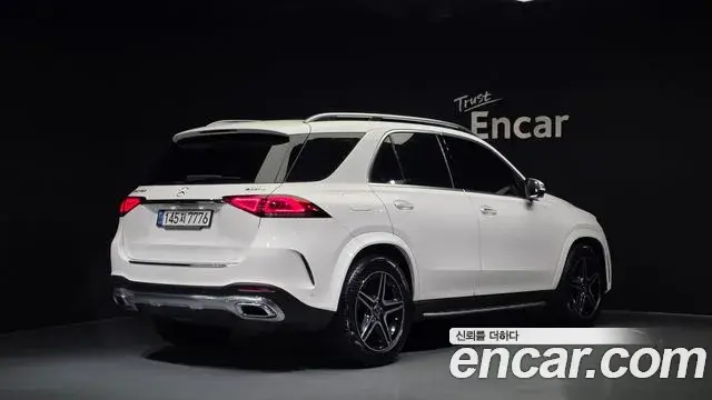 Mercedes-Benz GLE-Class 2021 — Şəkil 10/20