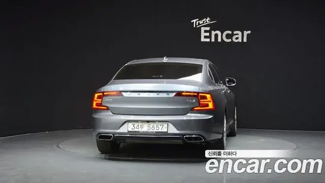 Volvo S90 2019 — Şəkil 19/20
