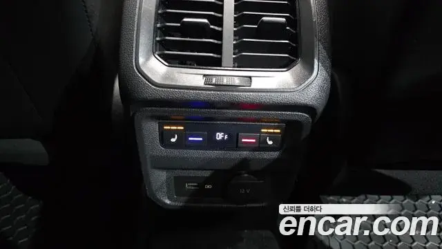 Volkswagen Tiguan 2020 — ფოტო 16/20