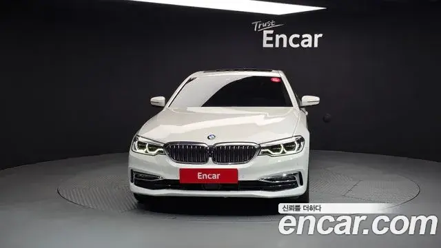 BMW 5 Series 2020 — ფოტო 6/20