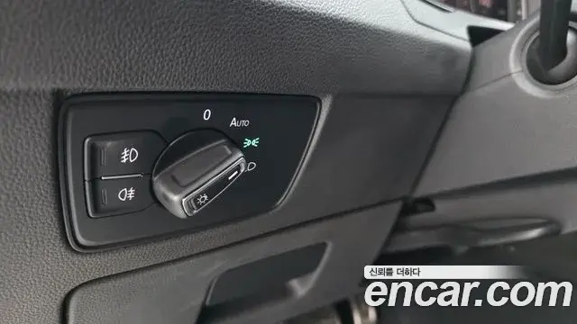 Volkswagen Passat GT 2022 — Photo 10/20