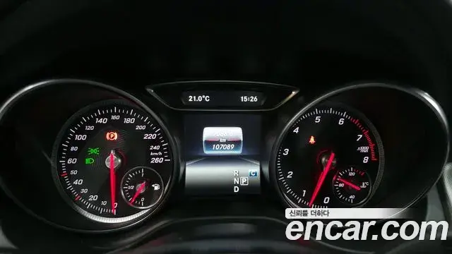 Mercedes-Benz CLA-Class 2018 — Şəkil 19/20