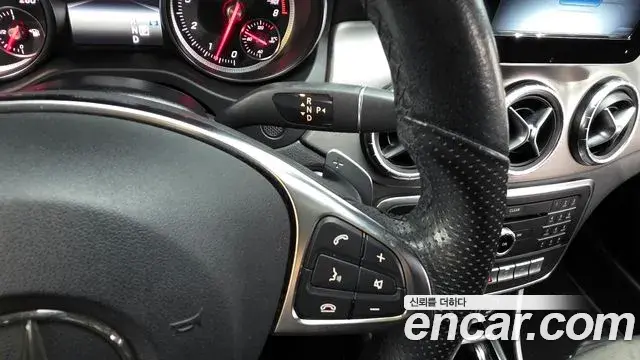 Mercedes-Benz CLA-Class 2018 — Şəkil 16/20