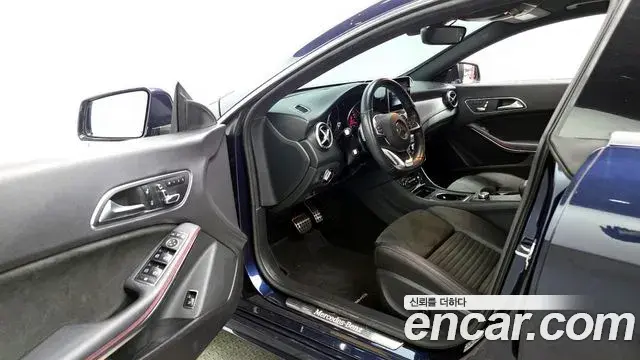 Mercedes-Benz CLA-Class 2018 — Şəkil 12/20