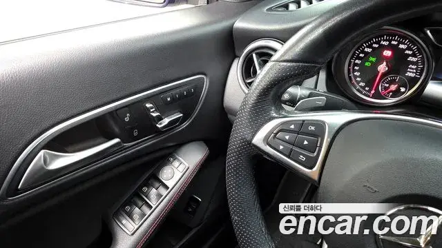 Mercedes-Benz CLA-Class 2018 — Şəkil 6/20