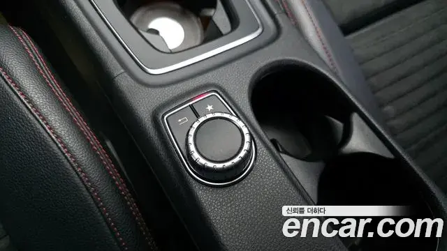 Mercedes-Benz CLA-Class 2018 — Şəkil 10/20