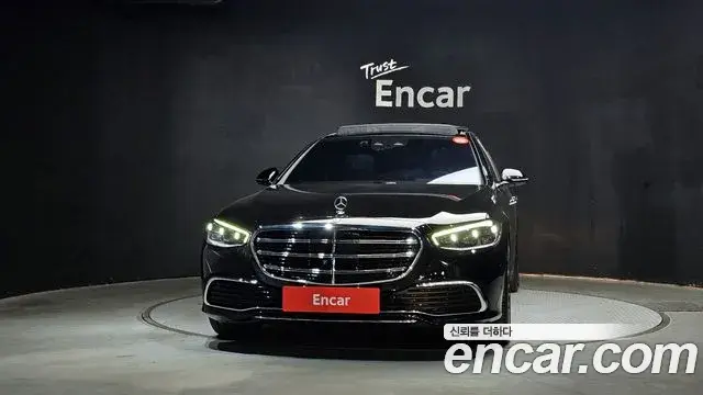 Mercedes-Benz S-Class 2025 — Фото 3/20