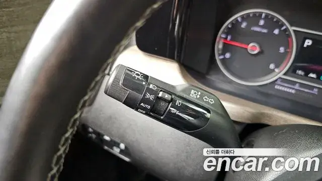 Kia Sorento 2021 — Şəkil 19/20