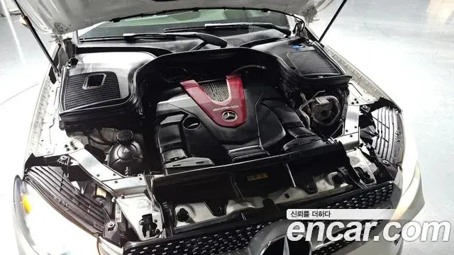 Mercedes-Benz GLC-Class 2018 — Şəkil 18/30