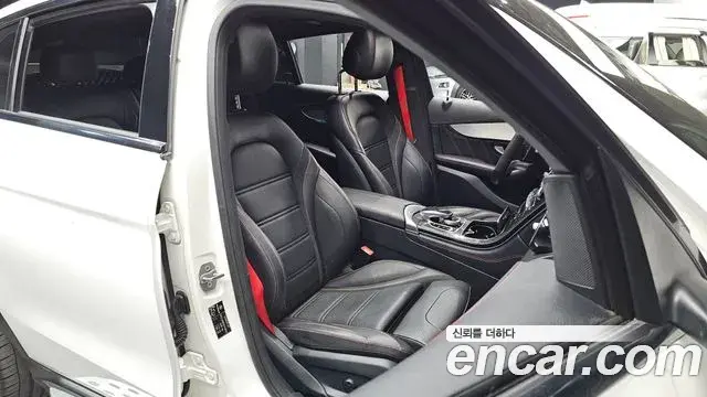 Mercedes-Benz GLC-Class 2018 — Şəkil 10/30