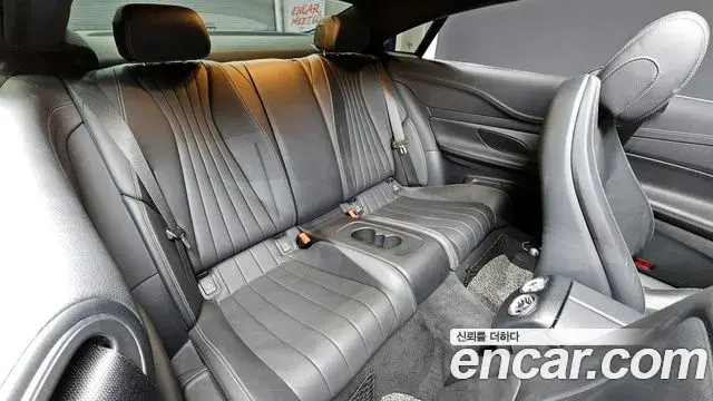 Mercedes-Benz E-Class 2019 — ფოტო 9/20