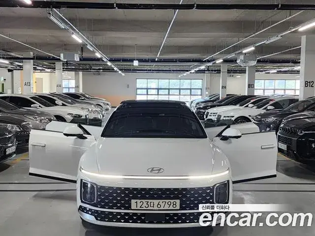 Hyundai Grandeur Hybrid 2023 — ფოტო 16/20