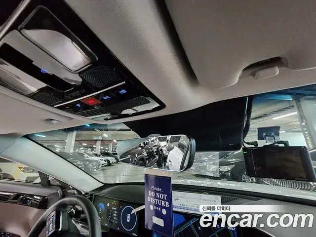Hyundai Grandeur Hybrid 2023 — ფოტო 13/20