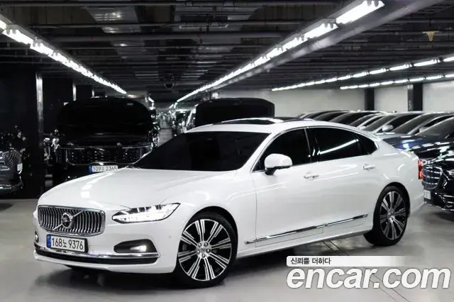 Volvo S90 2022 — ფოტო 13/20