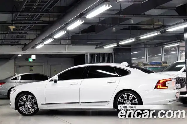 Volvo S90 2022 — ფოტო 6/20