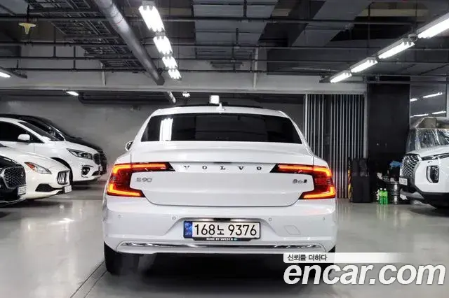 Volvo S90 2022 — ფოტო 9/20
