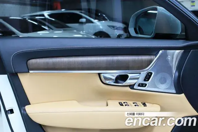 Volvo S90 2022 — ფოტო 4/20