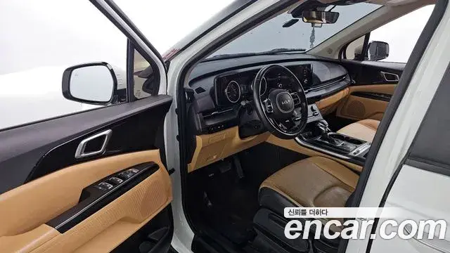 Kia Carnival 2022 — Şəkil 20/30