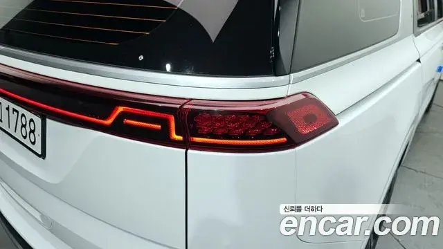 Kia Carnival 2022 — Şəkil 9/30
