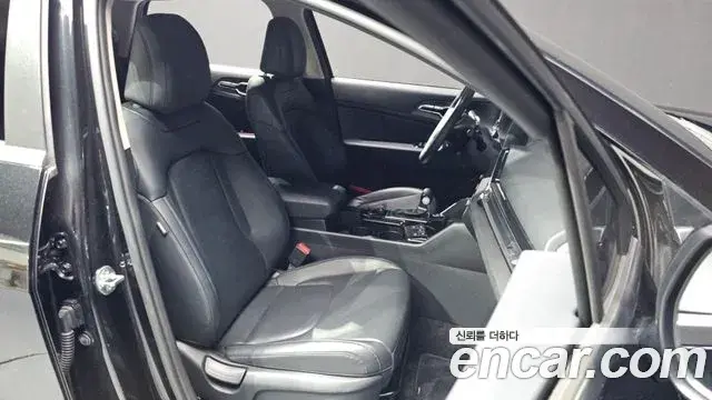 Kia Sportage 2022 — Photo 9/30