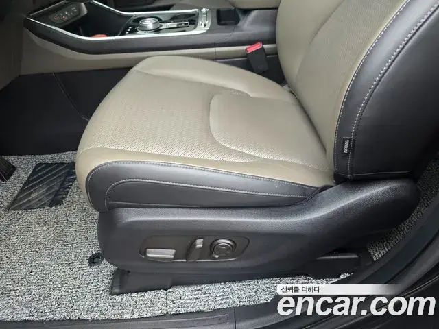 Kia Carnival 2024 — Şəkil 8/20
