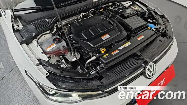 Volkswagen Golf 2025 — ფოტო 15/34