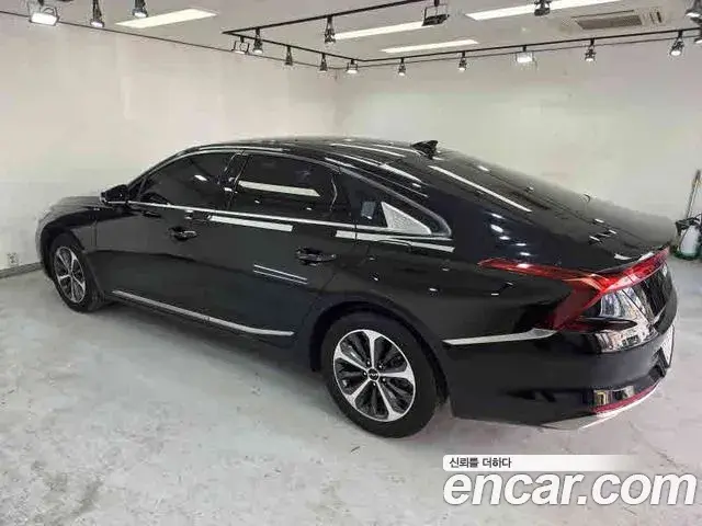 Kia K8 2022 — Photo 10/20