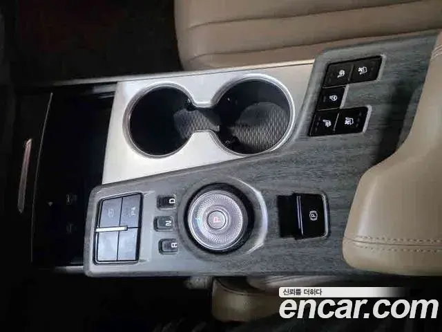 Kia K8 2022 — Photo 16/20