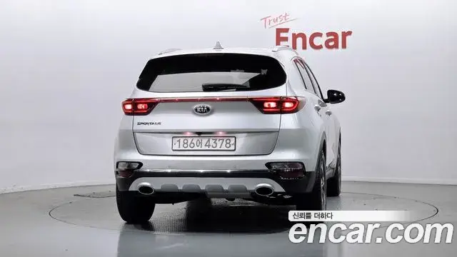 Kia Sportage The Bold 2020 — Фото 4/20