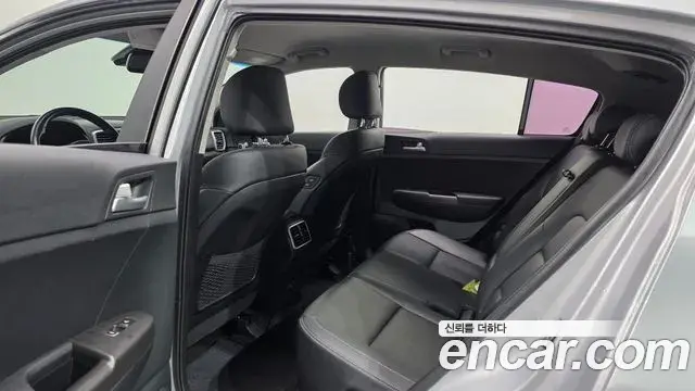 Kia Sportage The Bold 2020 — Фото 11/20