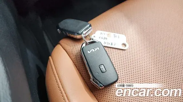 Kia Sportage 2022 — Photo 8/40