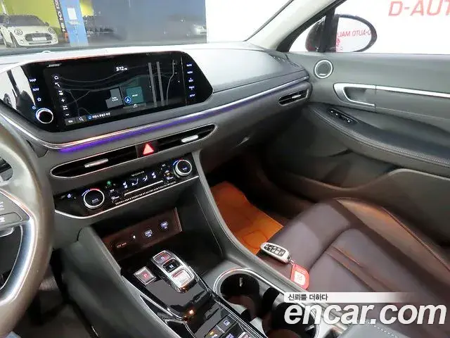 Hyundai Sonata 2020 — Фото 8/20