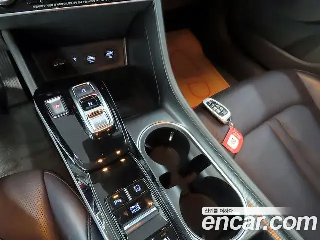 Hyundai Sonata 2020 — Фото 12/20