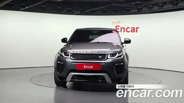Land Rover Range Rover Evoque 2019 — Photo 12/20