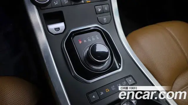 Land Rover Range Rover Evoque 2019 — Photo 6/20