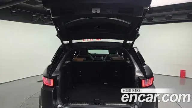 Land Rover Range Rover Evoque 2019 — Photo 9/20