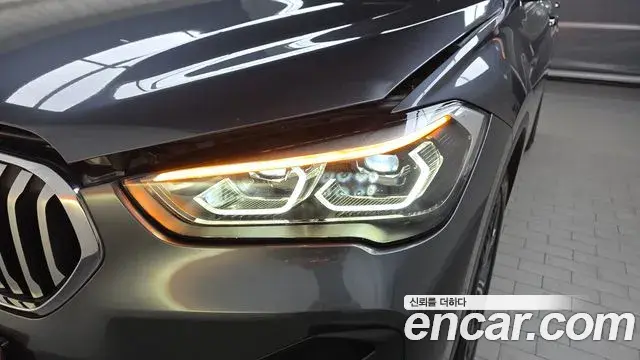 BMW X1 2022 — Photo 14/31