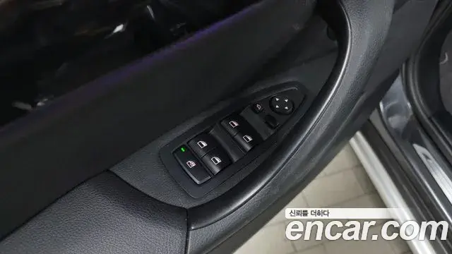 BMW X1 2022 — Photo 21/31