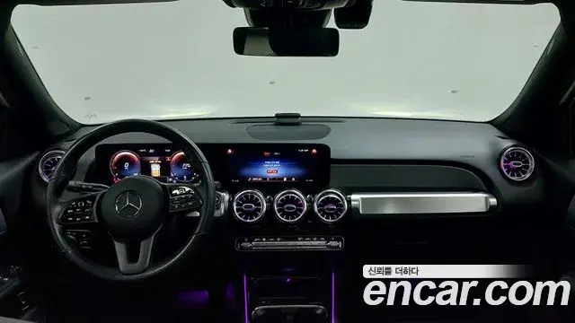 Mercedes-Benz GLB-Class 2021 — Фото 6/20
