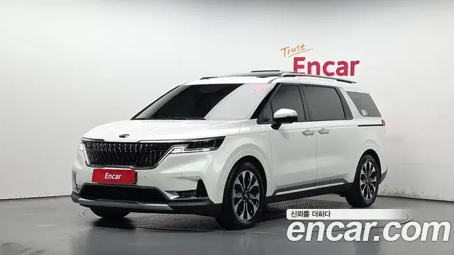 Kia Carnival 2021 — Фото 1/20