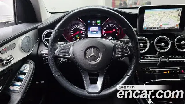 Mercedes-Benz GLC-Class 2018 — Фото 13/20