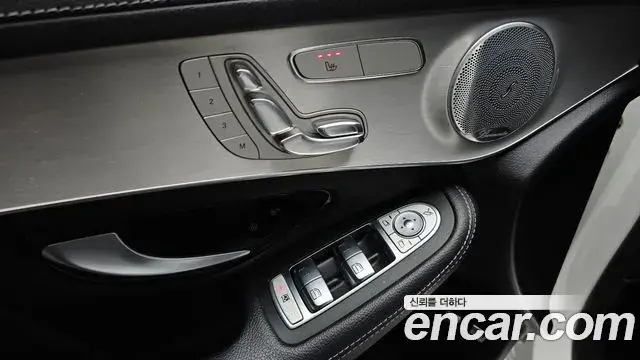 Mercedes-Benz GLC-Class 2018 — Фото 14/20
