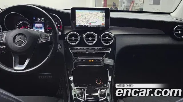 Mercedes-Benz GLC-Class 2018 — Фото 18/20