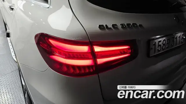 Mercedes-Benz GLC-Class 2018 — ფოტო 26/30