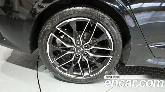 Kia K5 2020 — ფოტო 6/30