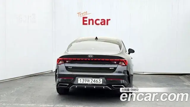 Kia K5 2020 — Şəkil 11/31