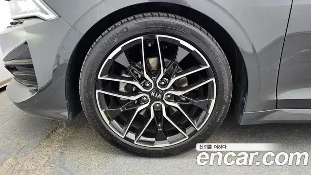 Kia K5 2020 — Şəkil 25/31