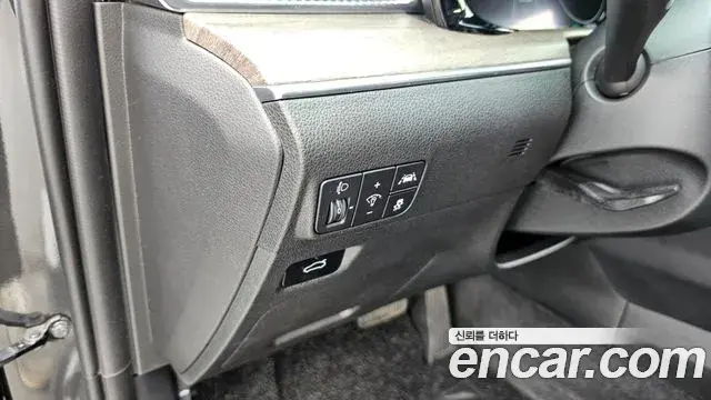Kia K5 2020 — Şəkil 15/31